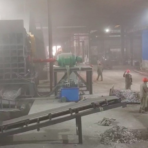 試機(jī)試出來(lái)了烏煙瘴氣 ，少了灰塵克星除塵器的幫忙