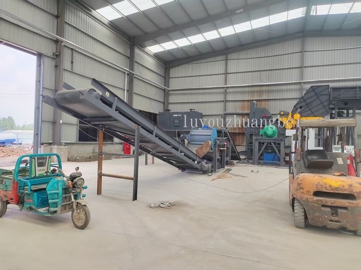 本省315型破碎機(jī)安裝完成機(jī)將迎來(lái)生產(chǎn)的盛況