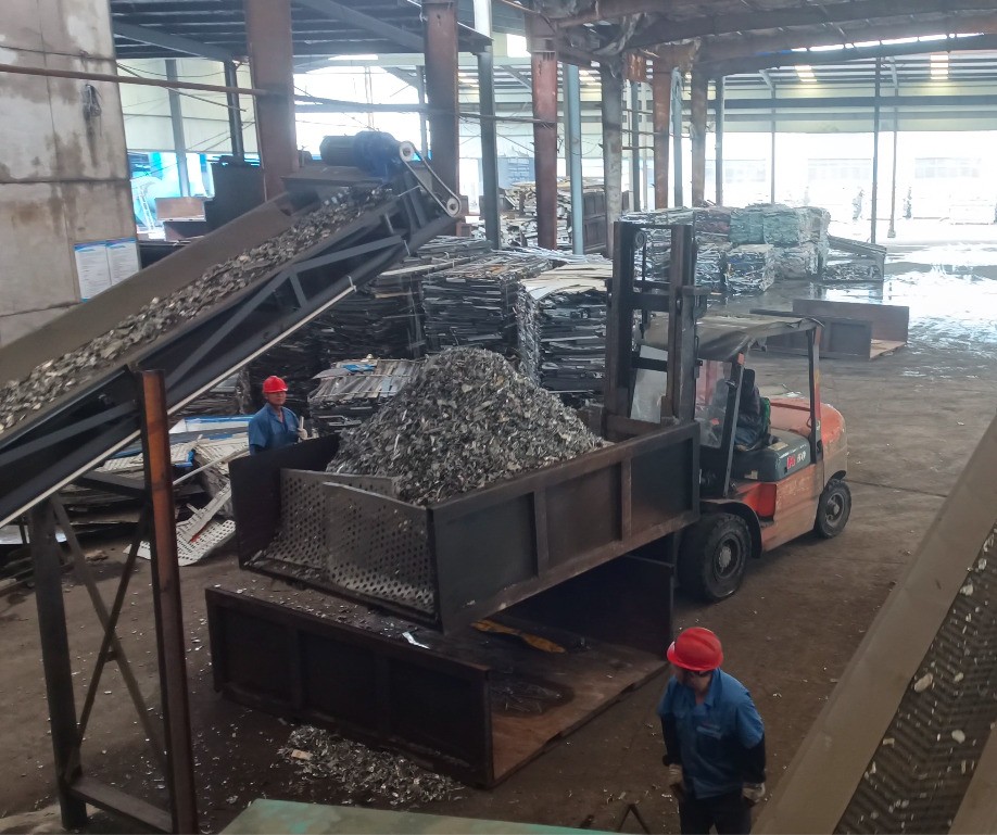 鋁合金門(mén)窗破碎機(jī)