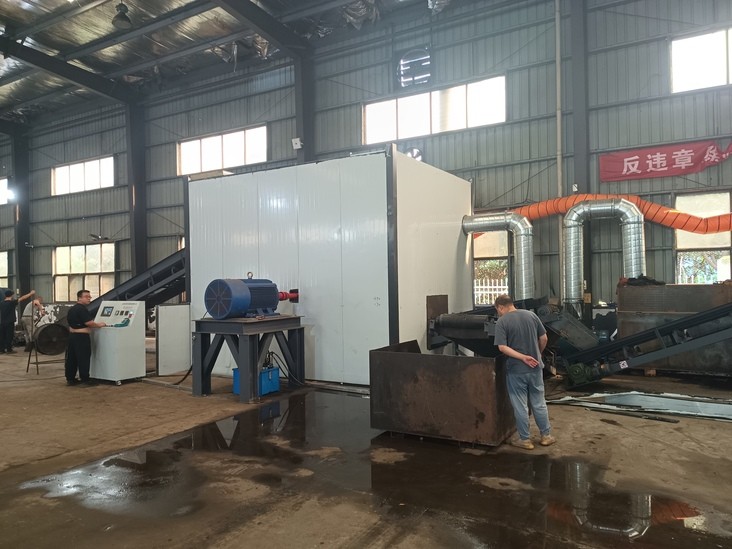 襄陽地區(qū)路友破碎機使用客戶