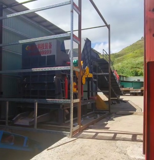 眾所周知香港寸土寸金，這給破碎機(jī)的布局規(guī)劃增加了難度。不過對路友來說，這都能找到解決辦法。