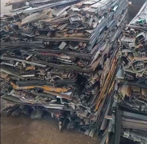 鋁合金廢料破碎