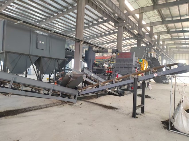 路友裝備竭誠(chéng)服務(wù)再生資源行業(yè)，一站式服務(wù)，打造再生資源行業(yè)服務(wù)平臺(tái)。