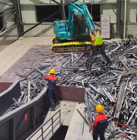 實(shí)力廠家遇實(shí)力客戶，連續(xù)購買路友十二套設(shè)備